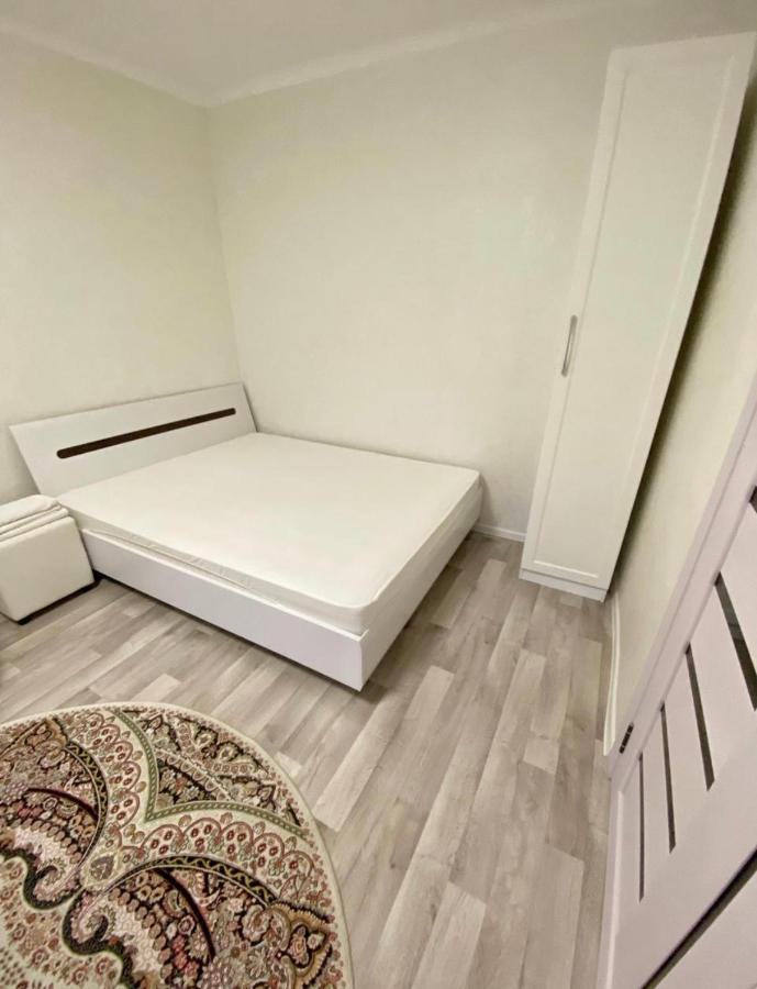 Apartmán Ахметова 6 7 Almaty Exteriér fotografie